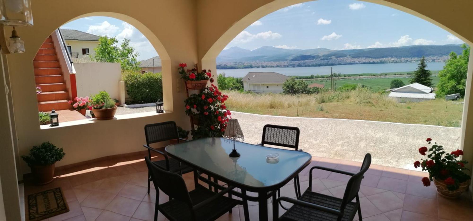 House With View In Amfithea Apartment Ioannina Exterior photo